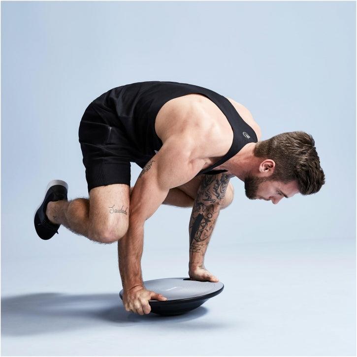 Balance board con impugnature in nero/grigio