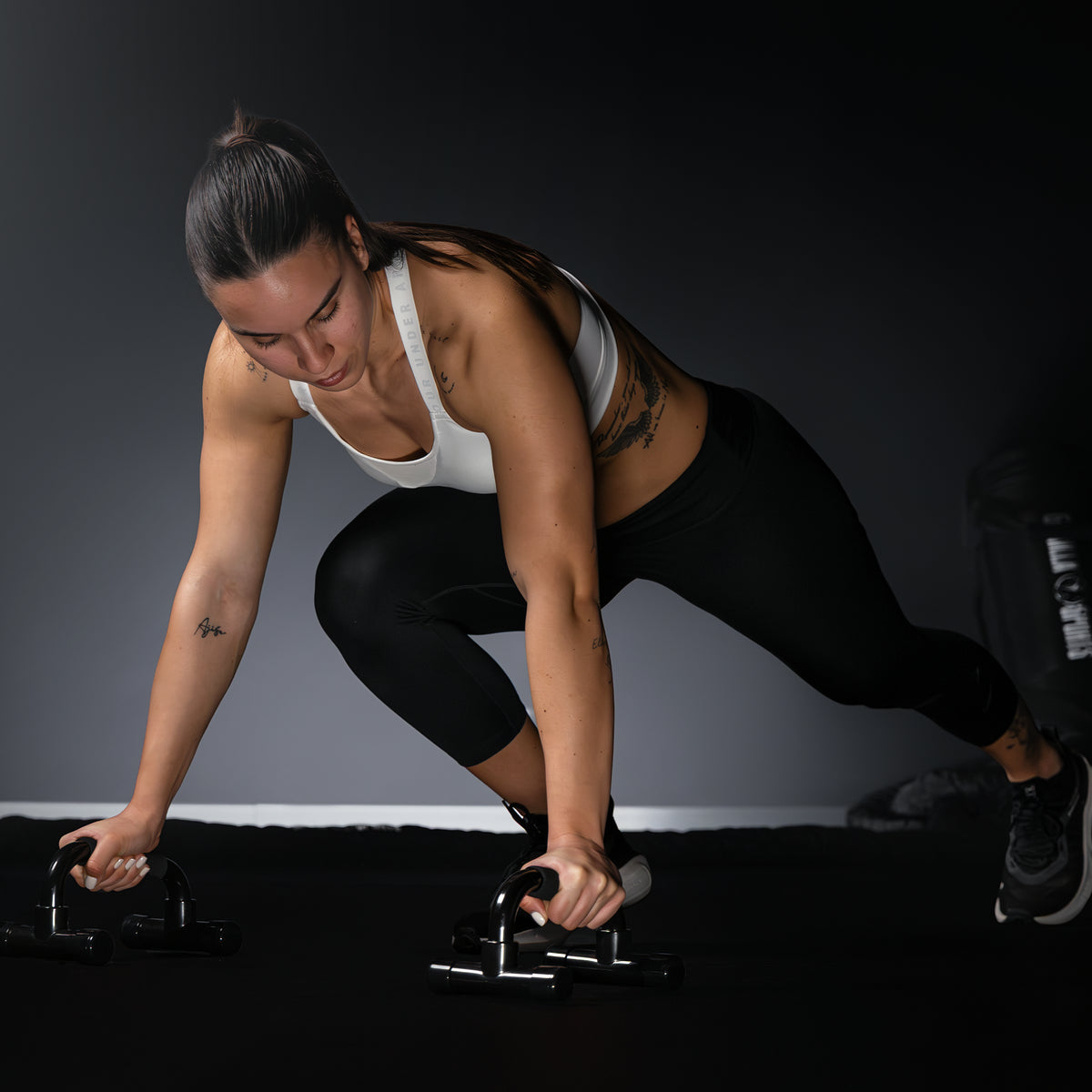 Set Addominali con Rullo Ab Roller, Bande Elastiche e Push Up Bar